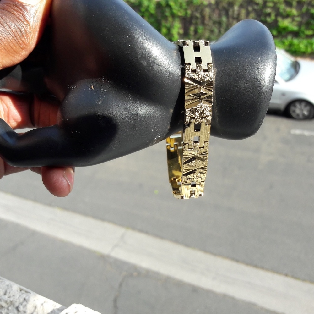 Bracelet - Picture 2 of 2